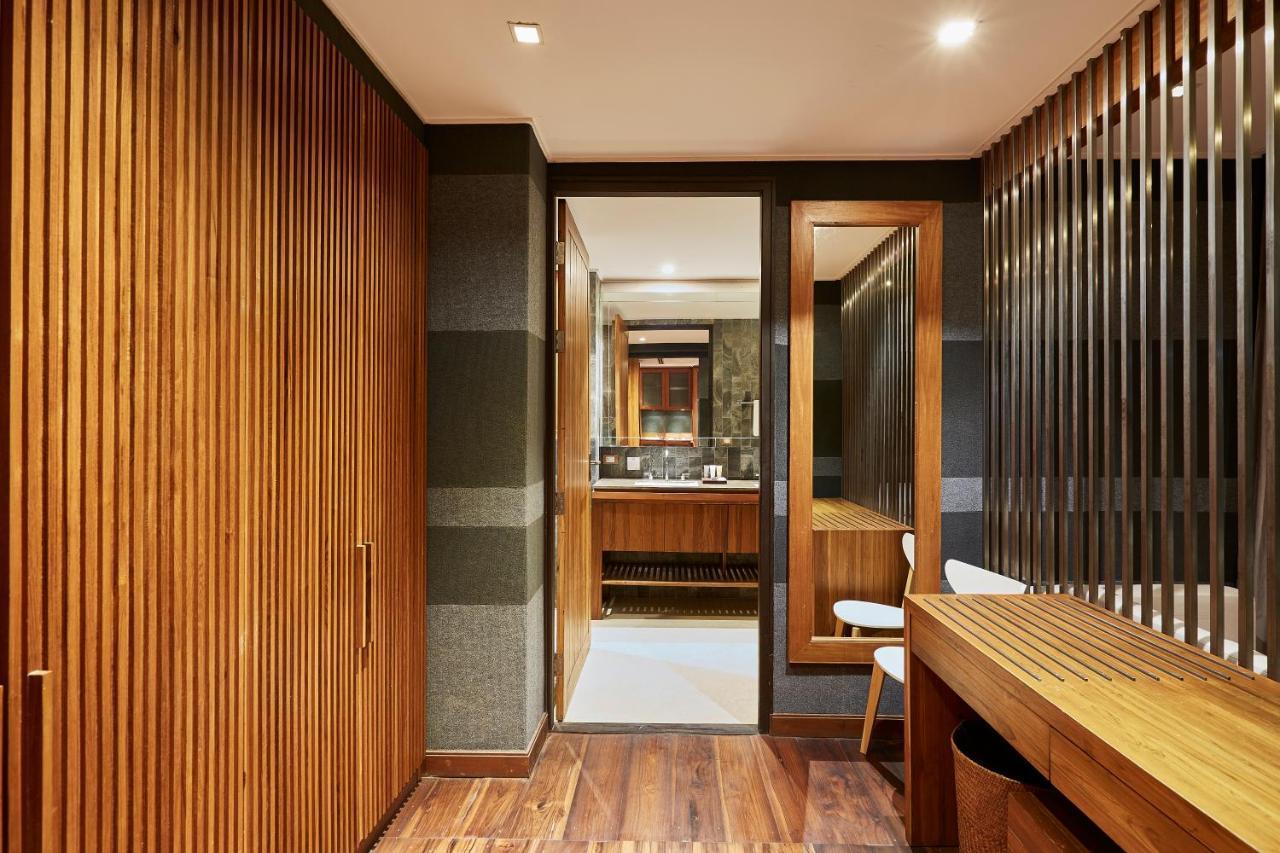 Luxx Langsuan Hotel - Sha Plus Bangkok Zewnętrze zdjęcie