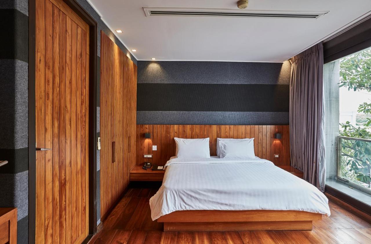 Luxx Langsuan Hotel - Sha Plus Bangkok Zewnętrze zdjęcie